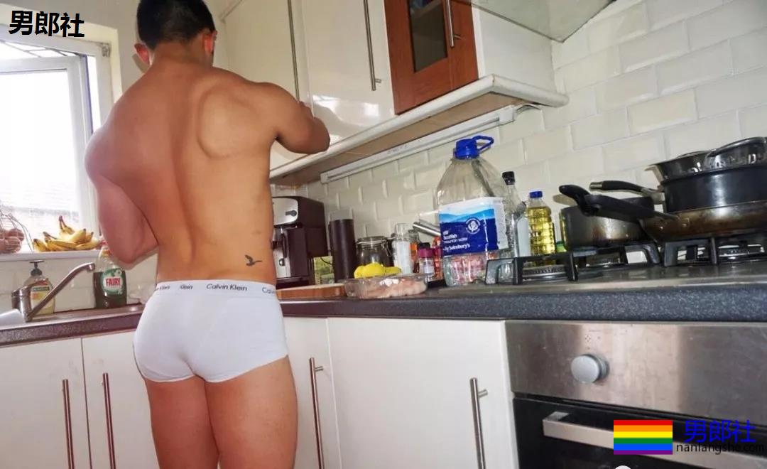 小哥哥颜高身材棒！我可以。 - 51虹马