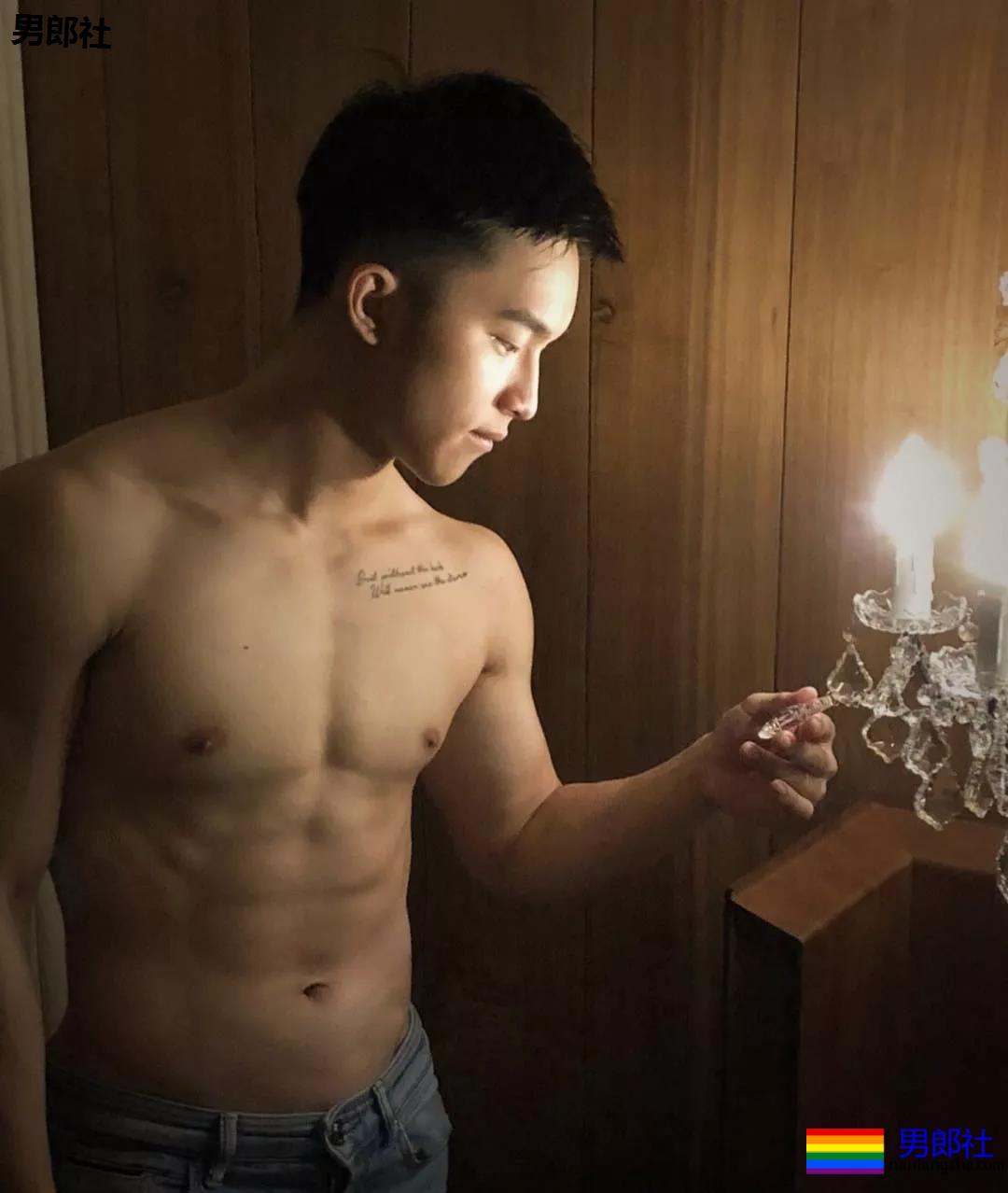 小奶狗拍摄写真，有颜有料？ - 51虹马