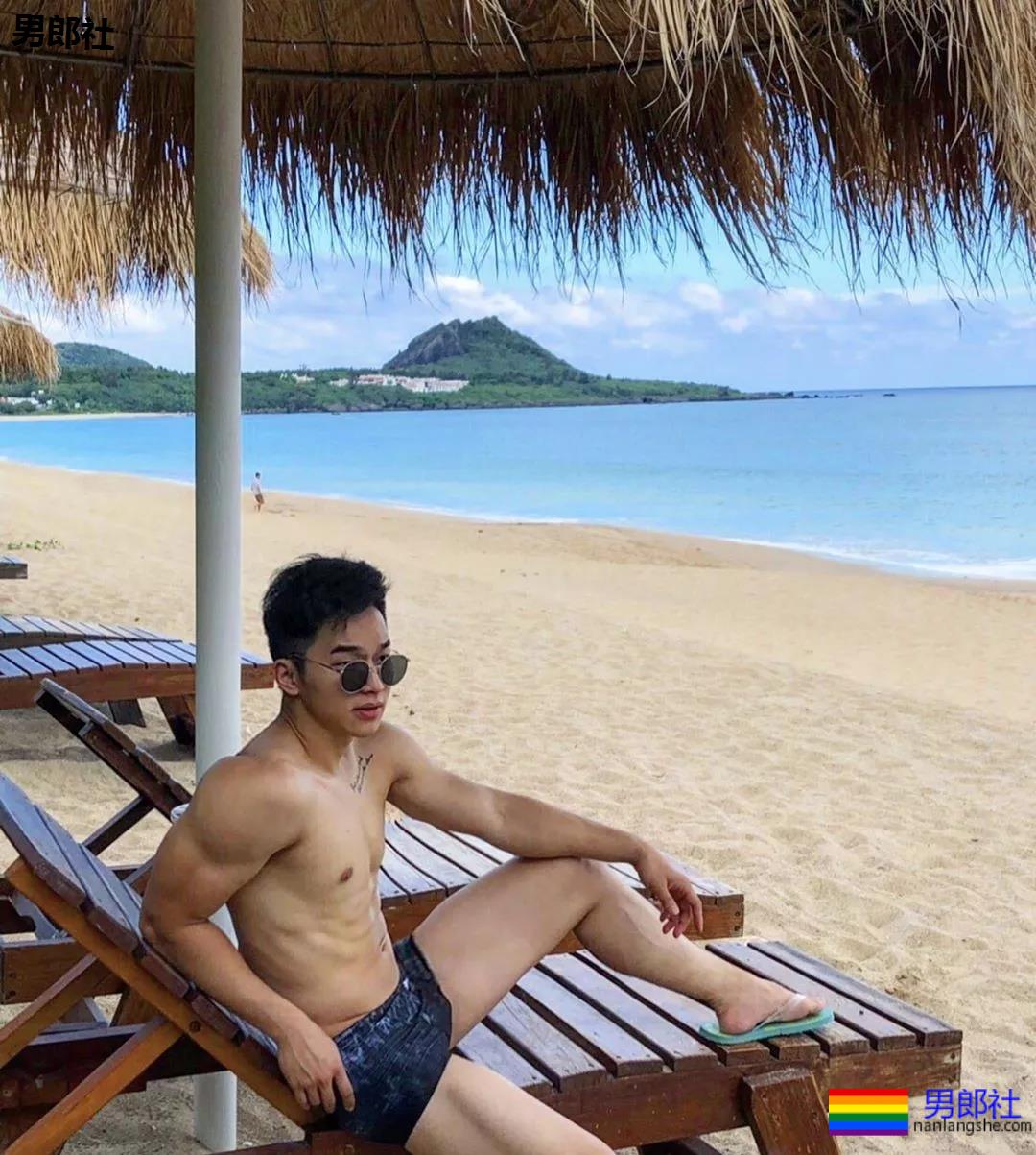 小奶狗拍摄写真，有颜有料？ - 51虹马