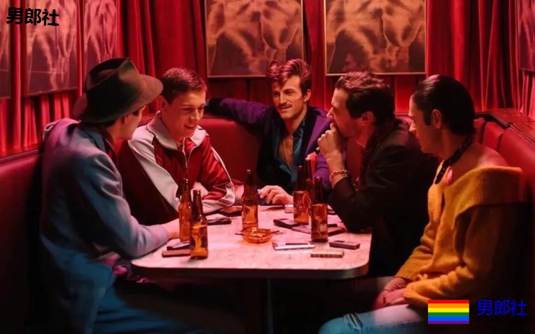 作为一名高级男妓,他的日常工作不只是陪睡… - 51虹马 作为一名高级男妓,他的日常工作不只是陪睡… - 51虹马