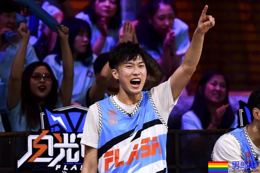 197cm大鼻子篮球体育生，这大长腿也太攻了吧！ - 51虹马