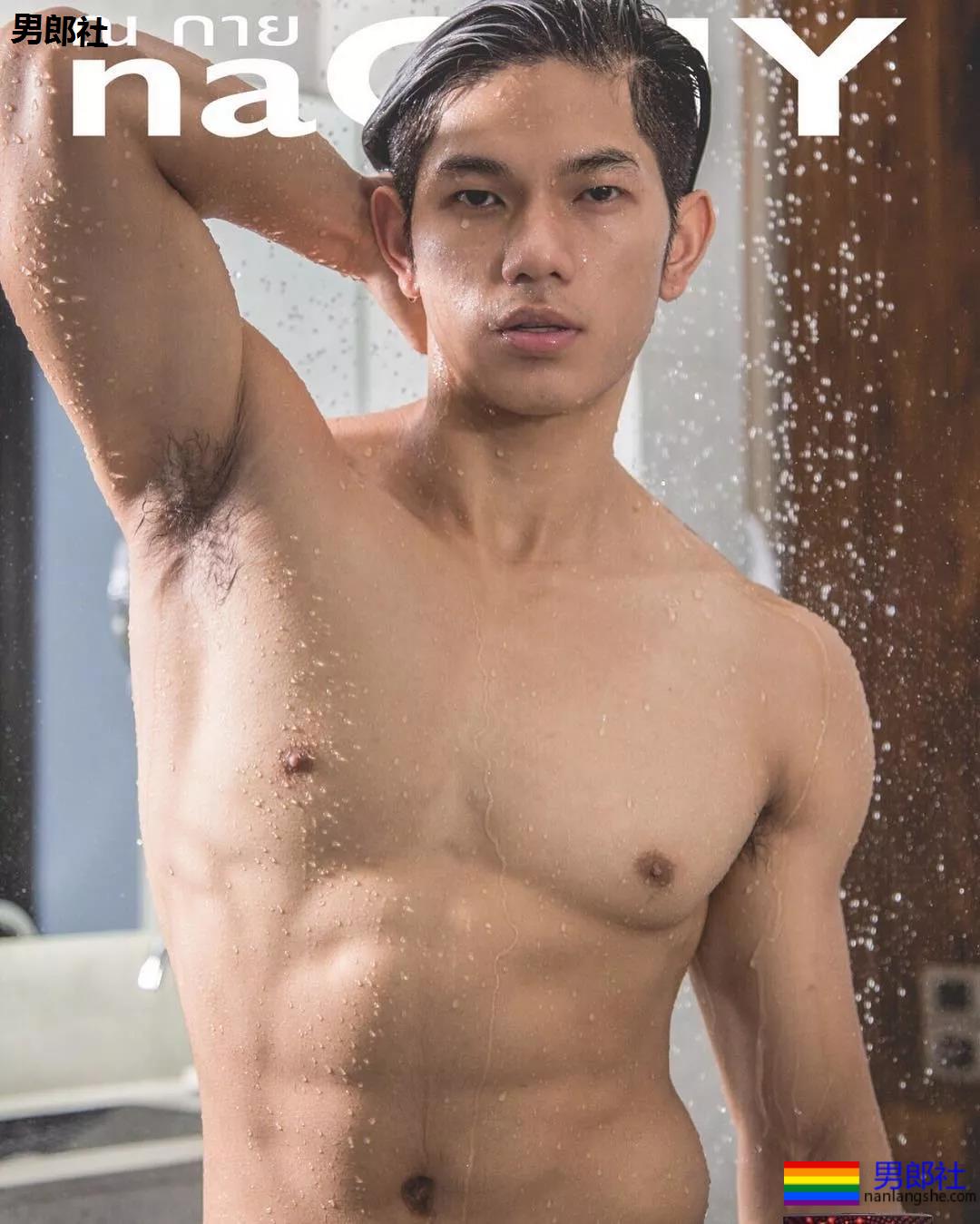 實力公狗打樁機！被狠狠的壓在身上！ - 51虹马