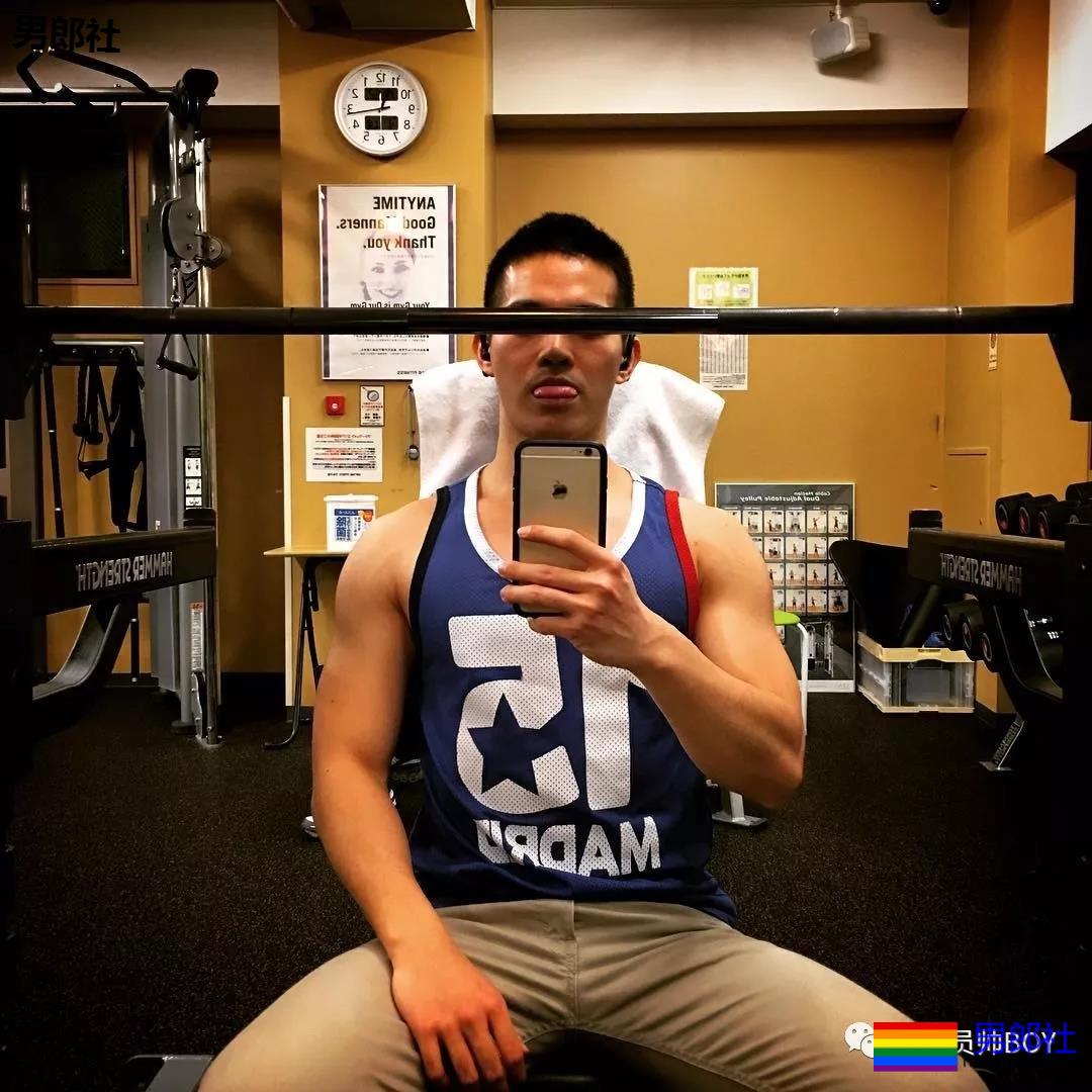 出演过蔡依林MV的空少名媛，当兵前土味十足 - 51虹马