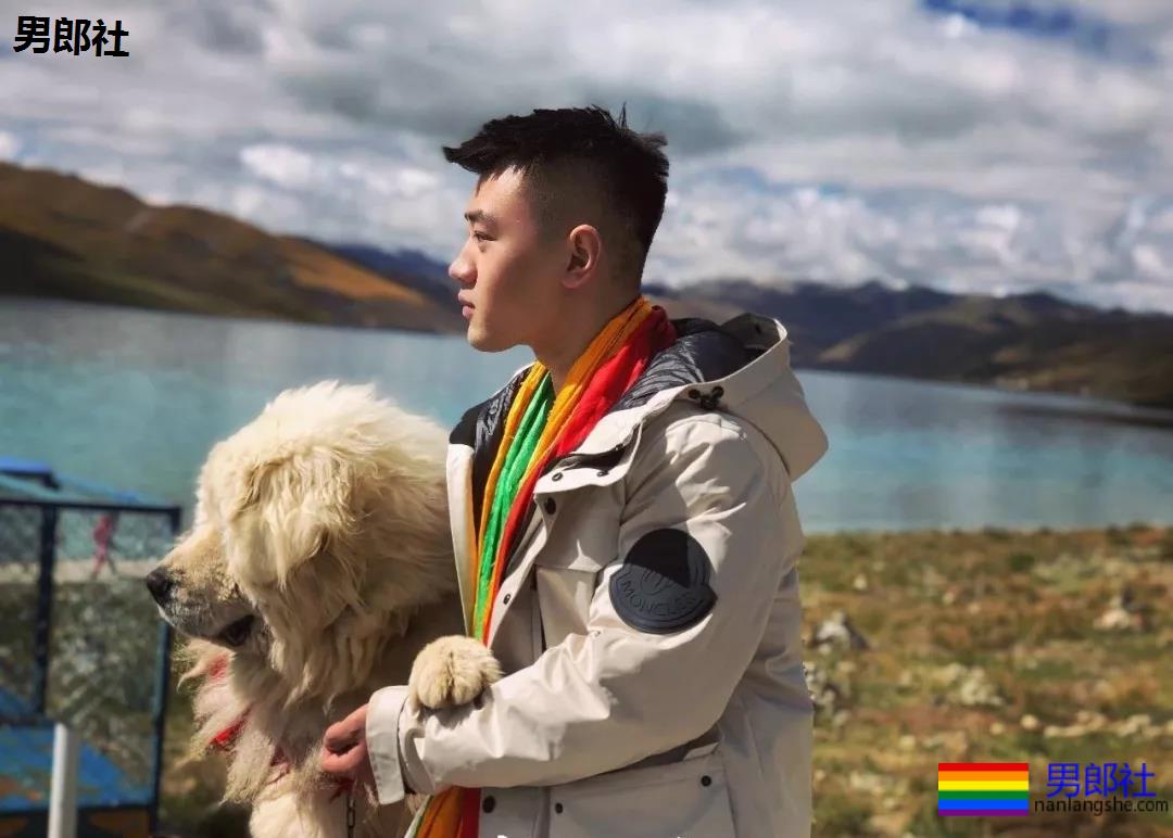 体育生互撩腹肌！太秀了趴~~~ - 51虹马