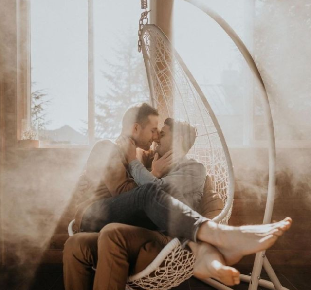 研究发现人们对女同的态度好于男同 - 51虹马 研究发现人们对女同的态度好于男同 - 51虹马