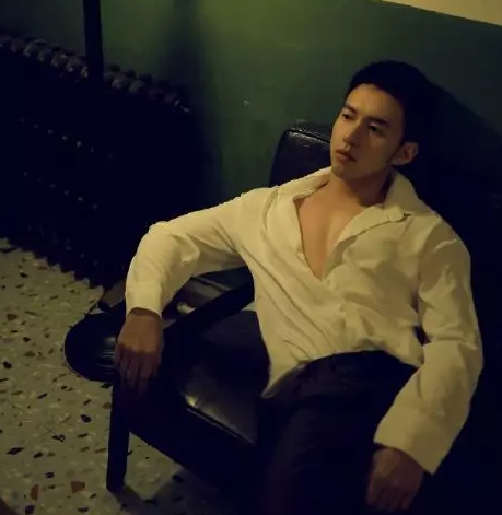 我曾爱上过一个不值得的人-51虹马