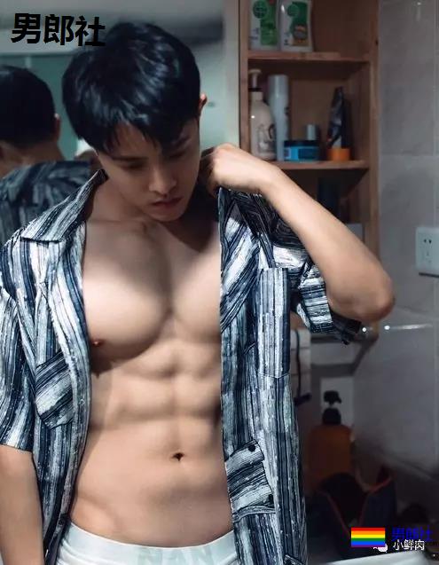 奶凶男星硬照火了,没想到他拍写真竟是为了做公益? - 51虹马 奶凶男星硬照火了,没想到他拍写真竟是为了做公益? - 51虹马