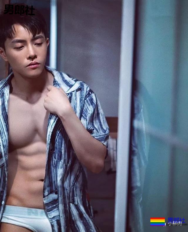 奶凶男星硬照火了,没想到他拍写真竟是为了做公益? - 51虹马 奶凶男星硬照火了,没想到他拍写真竟是为了做公益? - 51虹马