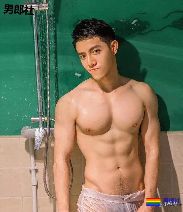 奶凶男星硬照火了,没想到他拍写真竟是为了做公益? - 51虹马 奶凶男星硬照火了,没想到他拍写真竟是为了做公益? - 51虹马