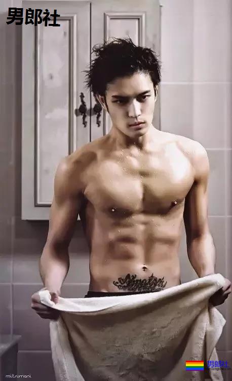 "金刚巴比"禁欲系男神被扒出浴室戏，馋到了馋到了！ - 51虹马