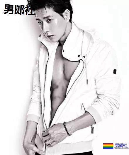 "金刚巴比"禁欲系男神被扒出浴室戏，馋到了馋到了！ - 51虹马