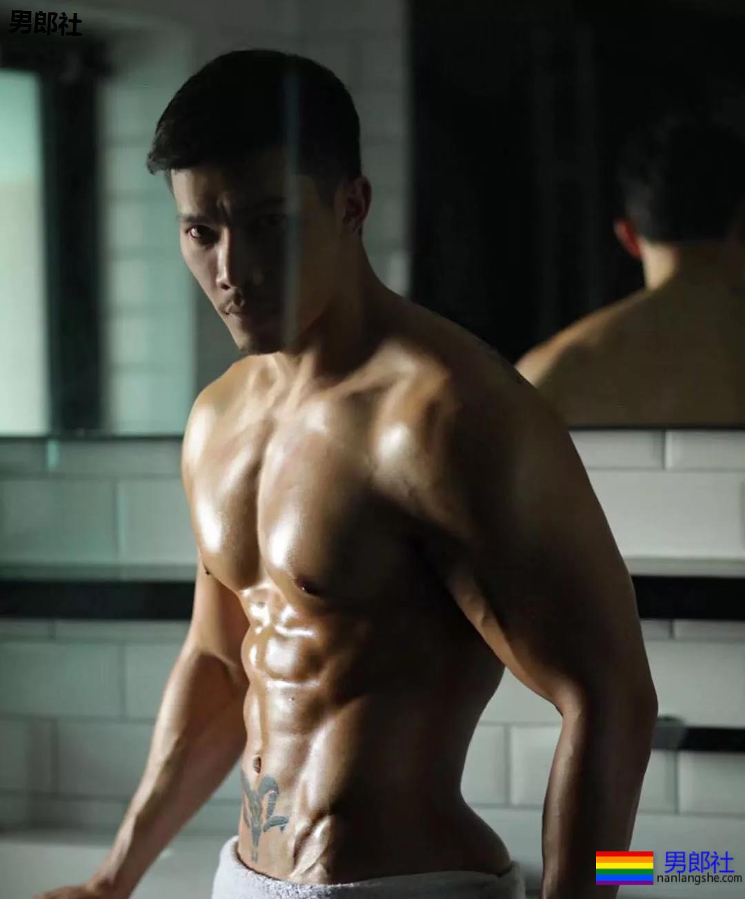 极品筋肉男神，Man爆的成熟男人。-51虹马