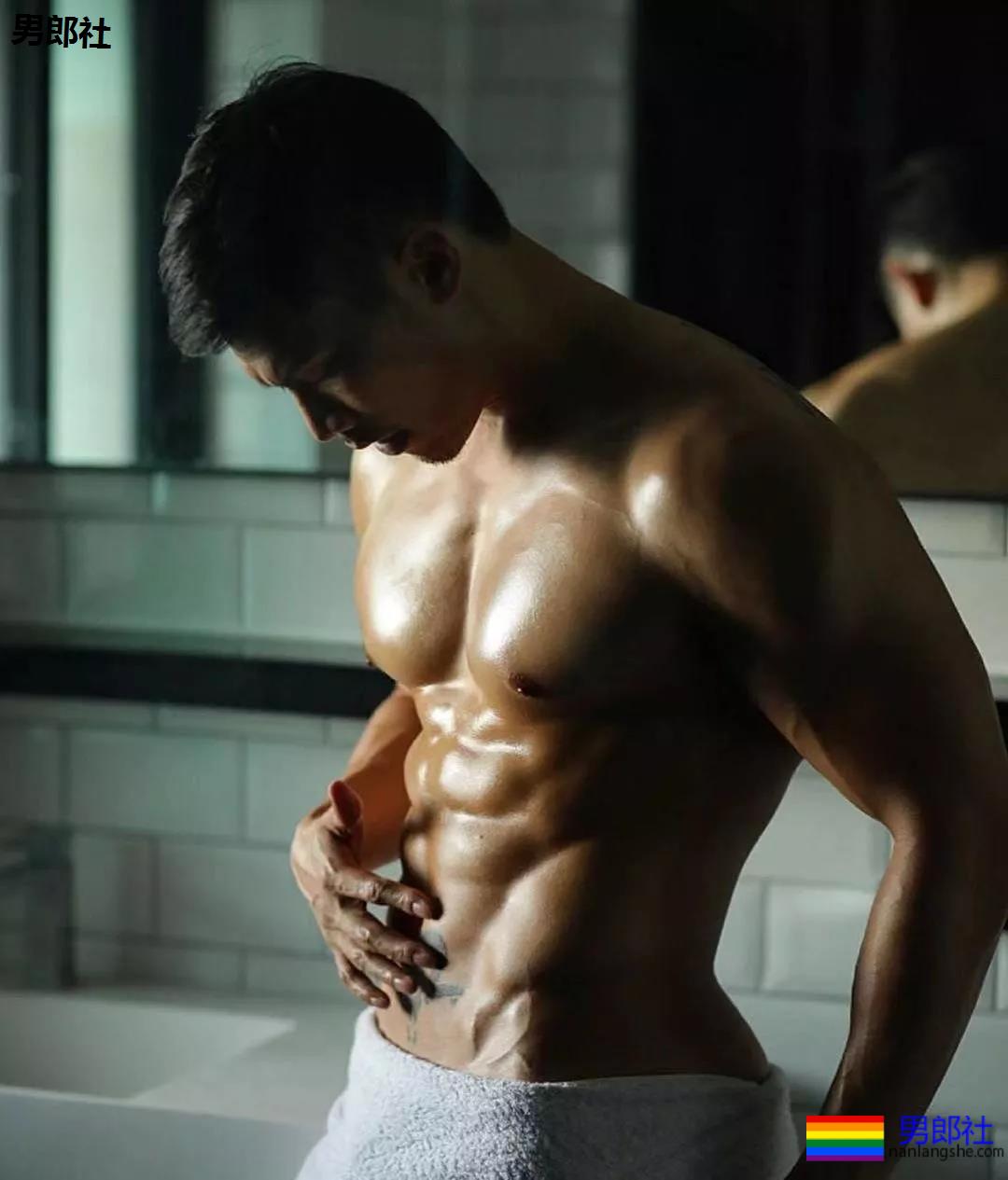 极品筋肉男神，Man爆的成熟男人。 - 51虹马