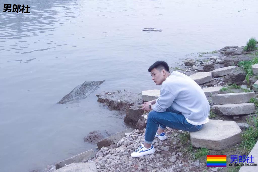 10个来自"疫区"的gay丨我坐上了武汉封城前的末班动车 - 51虹马