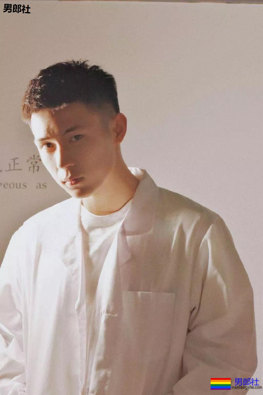 185+篮球体育生大长腿，大弟弟太好看了吧! - 51虹马