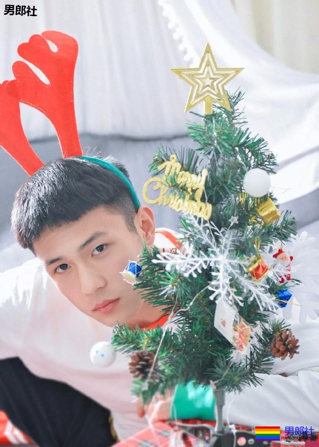 185+篮球体育生大长腿，大弟弟太好看了吧! - 51虹马