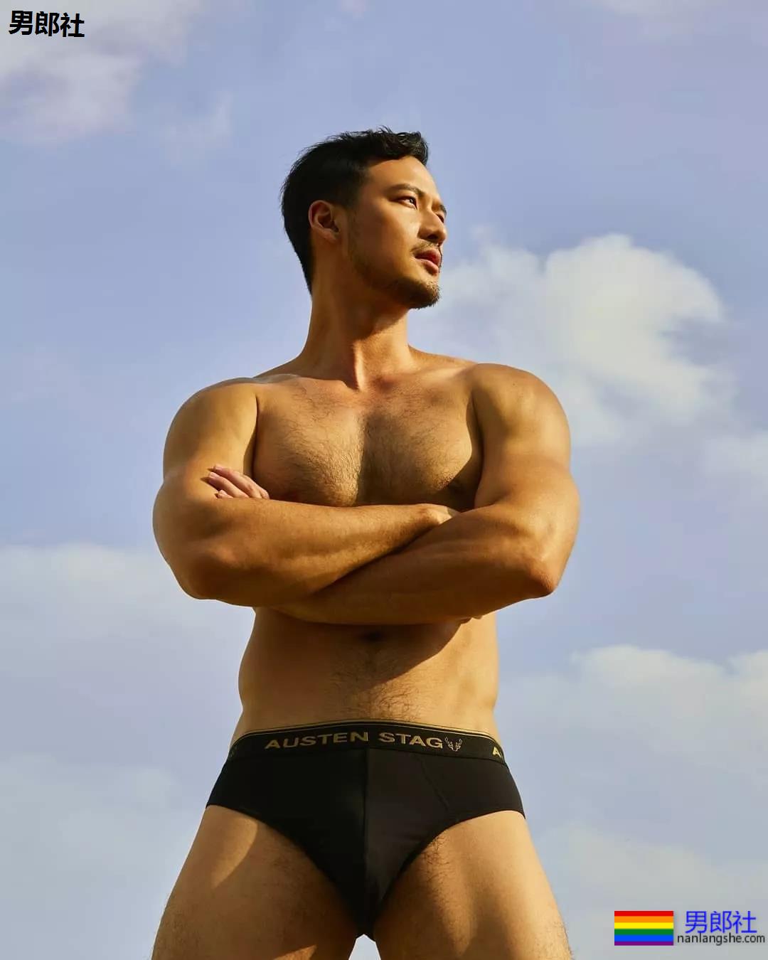 爱上大我12岁的男人之后 - 51虹马