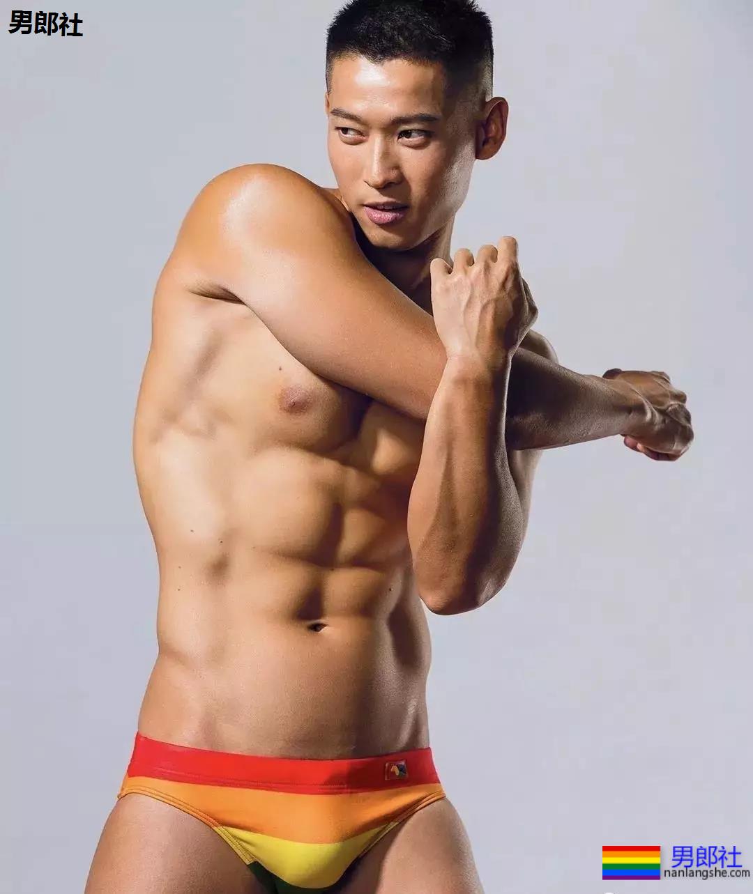 晏人物男模，可以康康内脏吗 - 51虹马