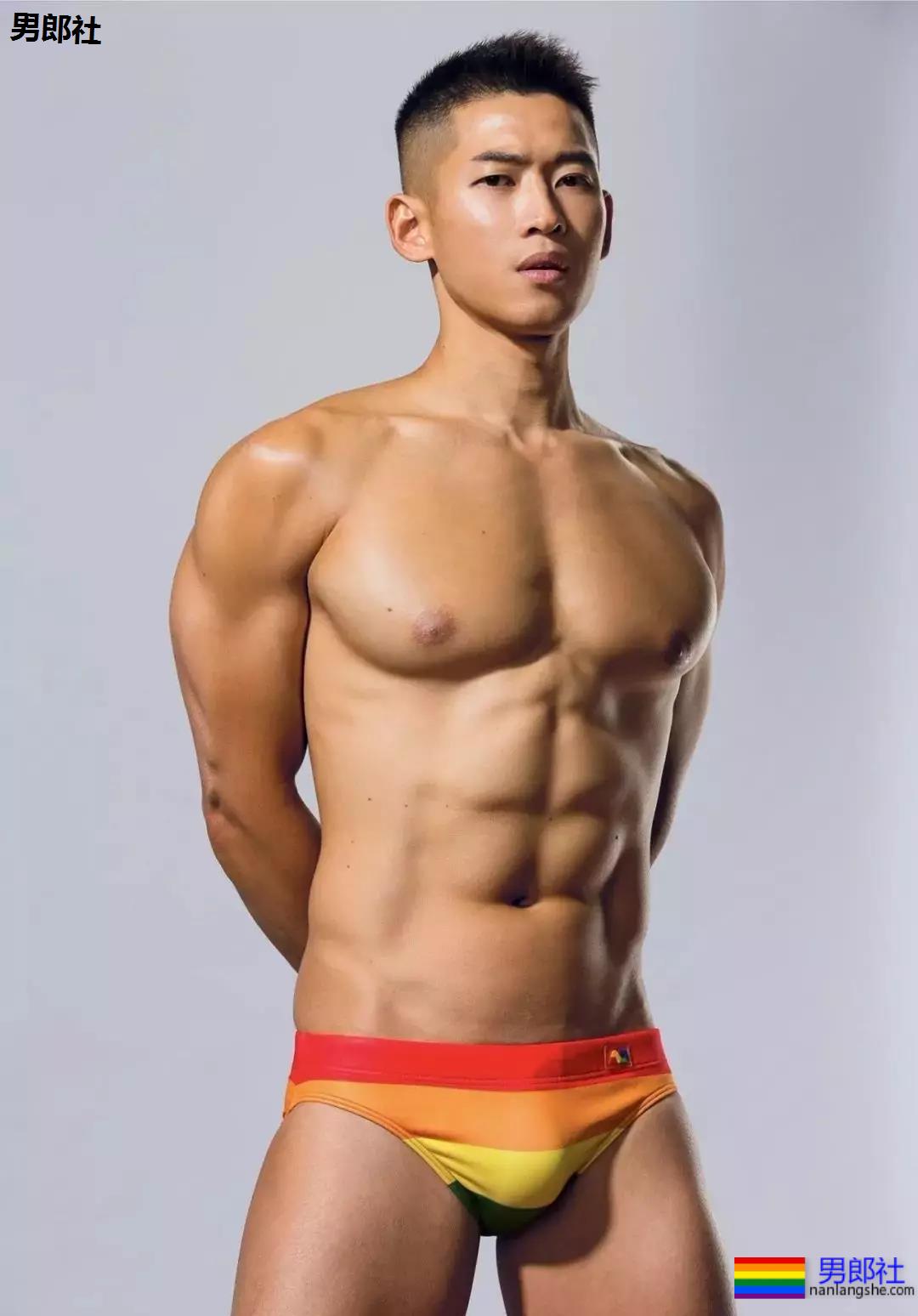 晏人物男模，可以康康内脏吗 - 51虹马