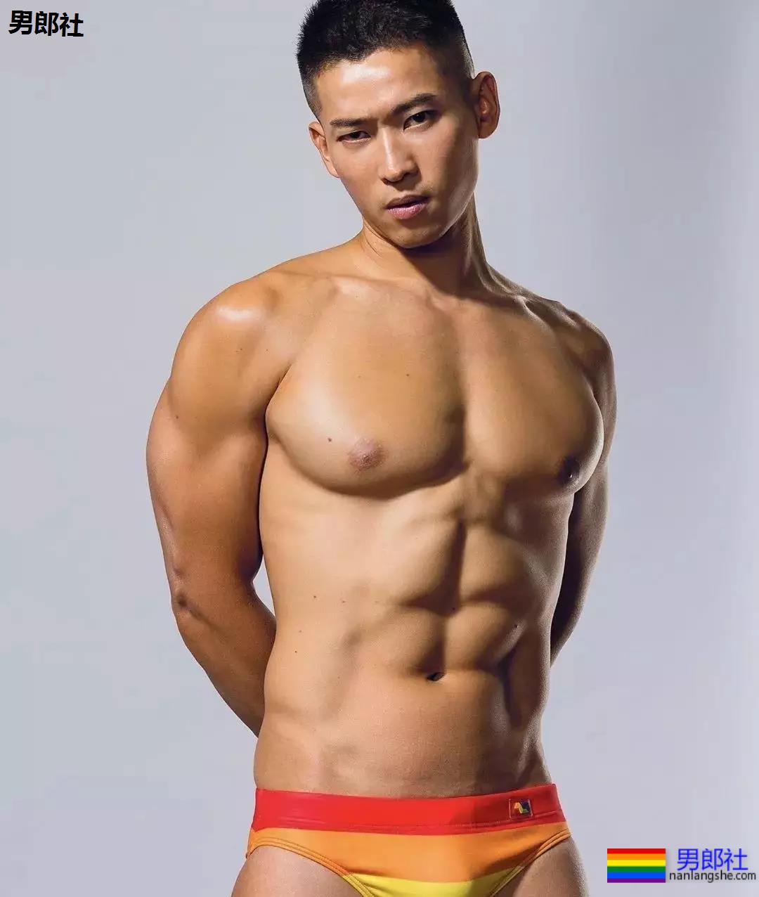 晏人物男模，可以康康内脏吗 - 51虹马