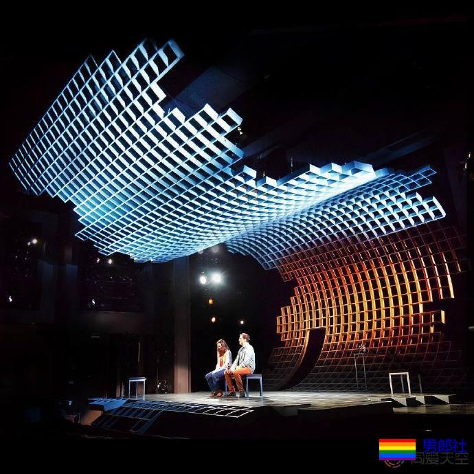 同志小哥成为奥斯卡奖历史上最年轻的布景设计师 - 51虹马 同志小哥成为奥斯卡奖历史上最年轻的布景设计师 - 51虹马