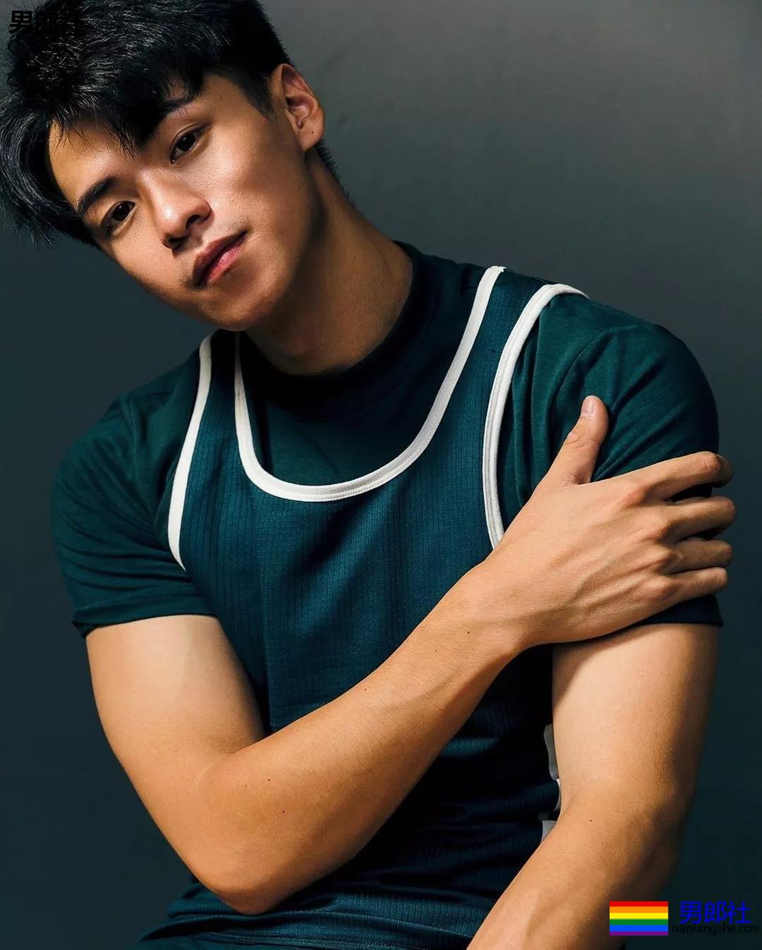 国产体育老师.avi，贵圈新一哥？ - 51虹马