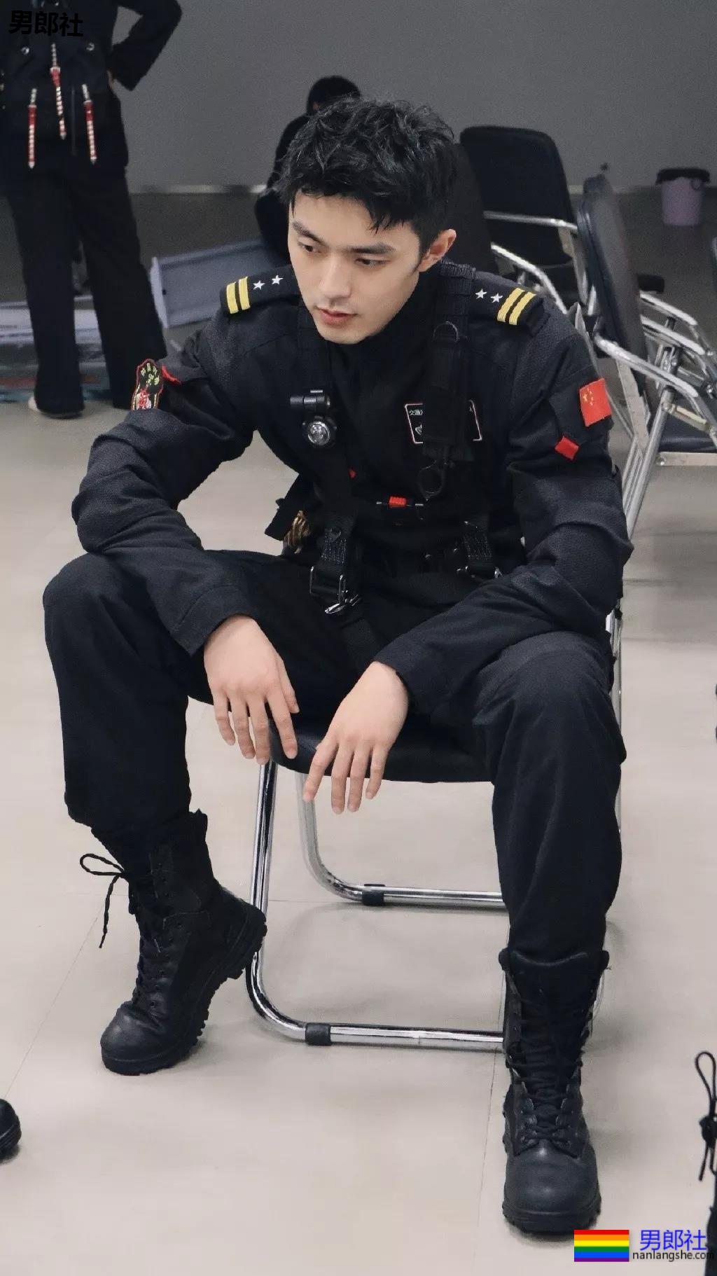 185神侧颜特警小哥,被赵宝刚看中出道,高颜长腿好一块唐僧肉! - 51虹马 185神侧颜特警小哥,被赵宝刚看中出道,高颜长腿好一块唐僧肉! - 51虹马