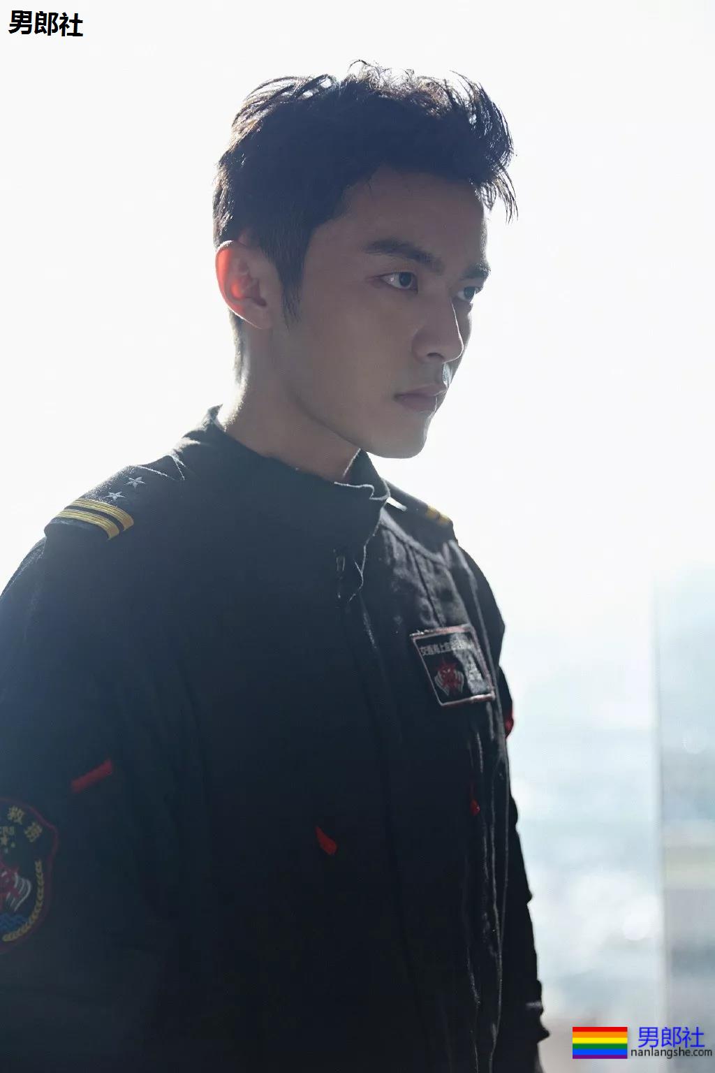 185神侧颜特警小哥,被赵宝刚看中出道,高颜长腿好一块唐僧肉! - 51虹马 185神侧颜特警小哥,被赵宝刚看中出道,高颜长腿好一块唐僧肉! - 51虹马