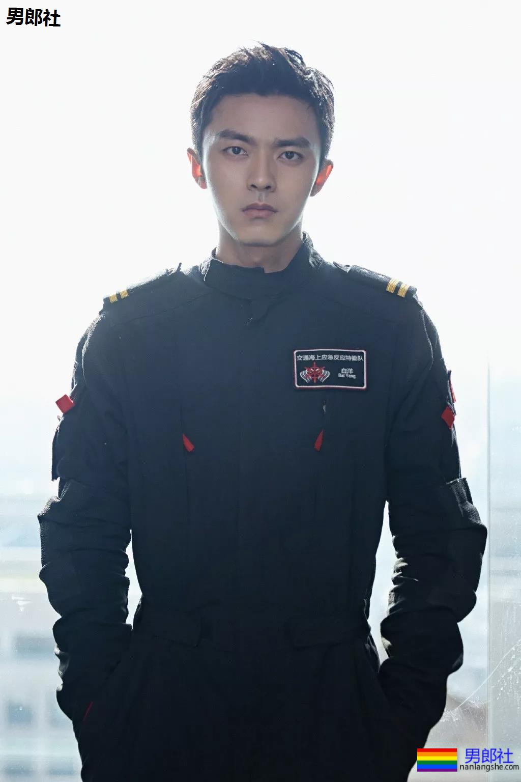 185神侧颜特警小哥,被赵宝刚看中出道,高颜长腿好一块唐僧肉! - 51虹马 185神侧颜特警小哥,被赵宝刚看中出道,高颜长腿好一块唐僧肉! - 51虹马