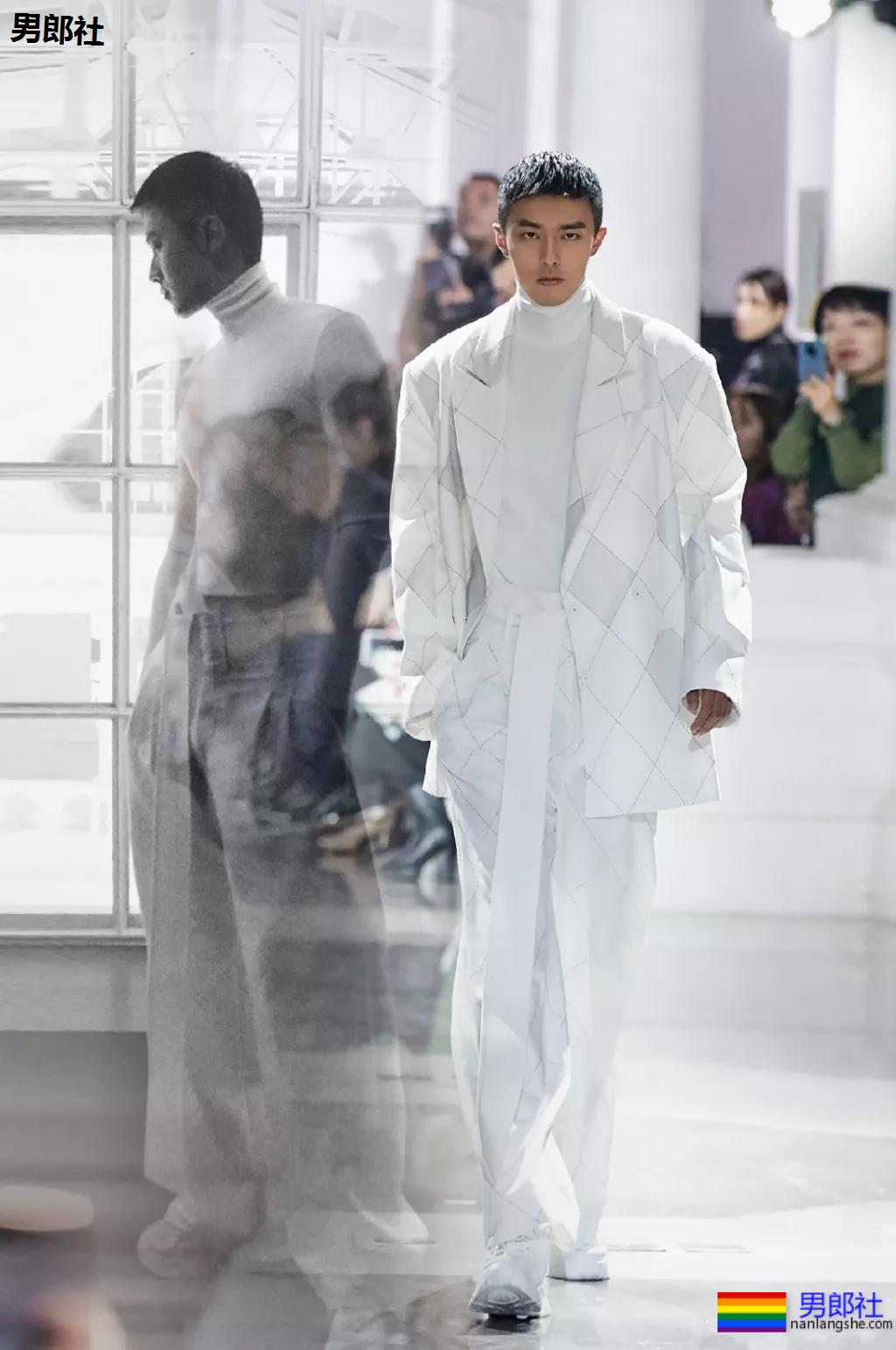 185神侧颜特警小哥,被赵宝刚看中出道,高颜长腿好一块唐僧肉! - 51虹马 185神侧颜特警小哥,被赵宝刚看中出道,高颜长腿好一块唐僧肉! - 51虹马