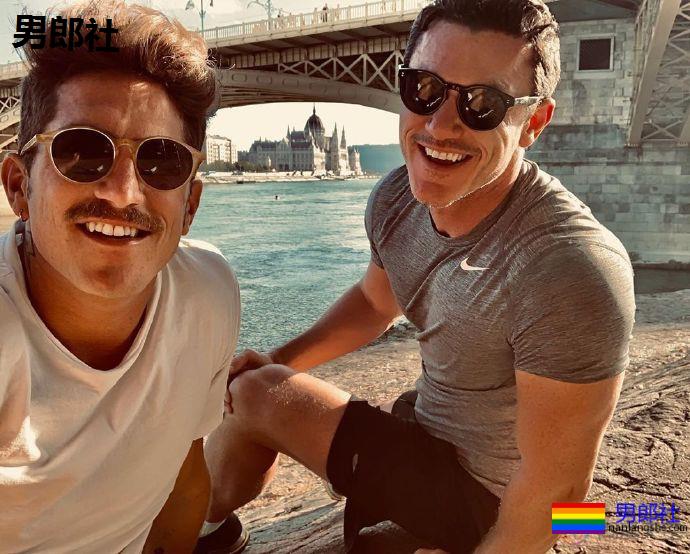 Luke Evans与铁人运动员坠入爱河 - 51虹马