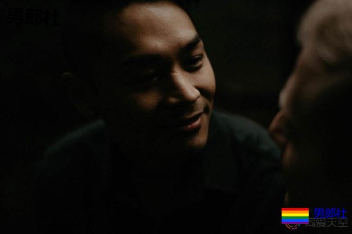 《星际迷航：发现号》男星和未婚夫分享浪漫订婚照-51虹马