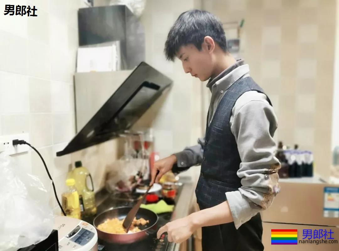 "我的同事感染了,疫情让我出了柜" - 51虹马 "我的同事感染了,疫情让我出了柜" - 51虹马