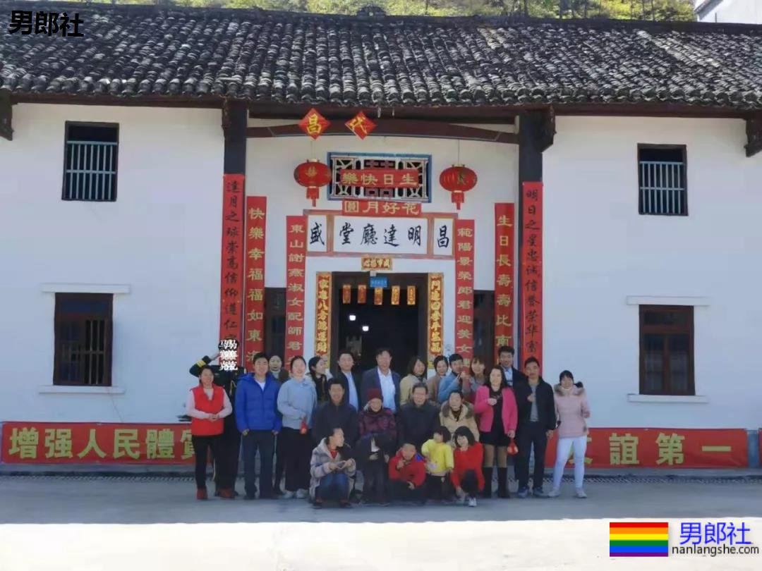 "我的同事感染了,疫情让我出了柜" - 51虹马 "我的同事感染了,疫情让我出了柜" - 51虹马