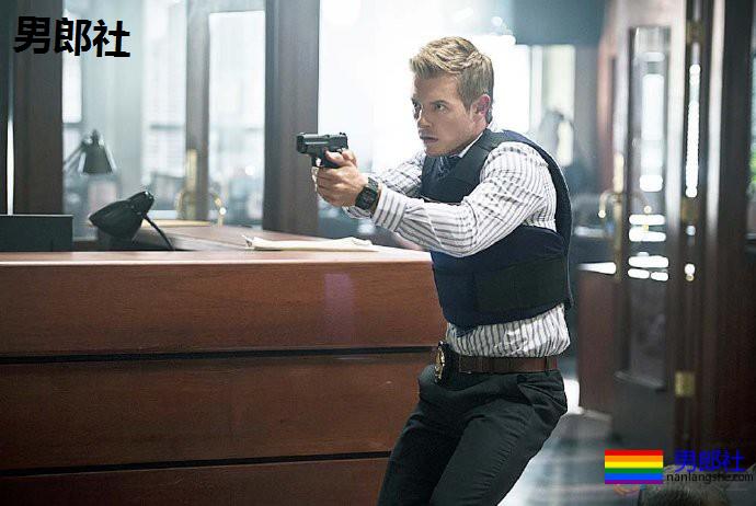 《闪电侠》中的警探出柜-51虹马