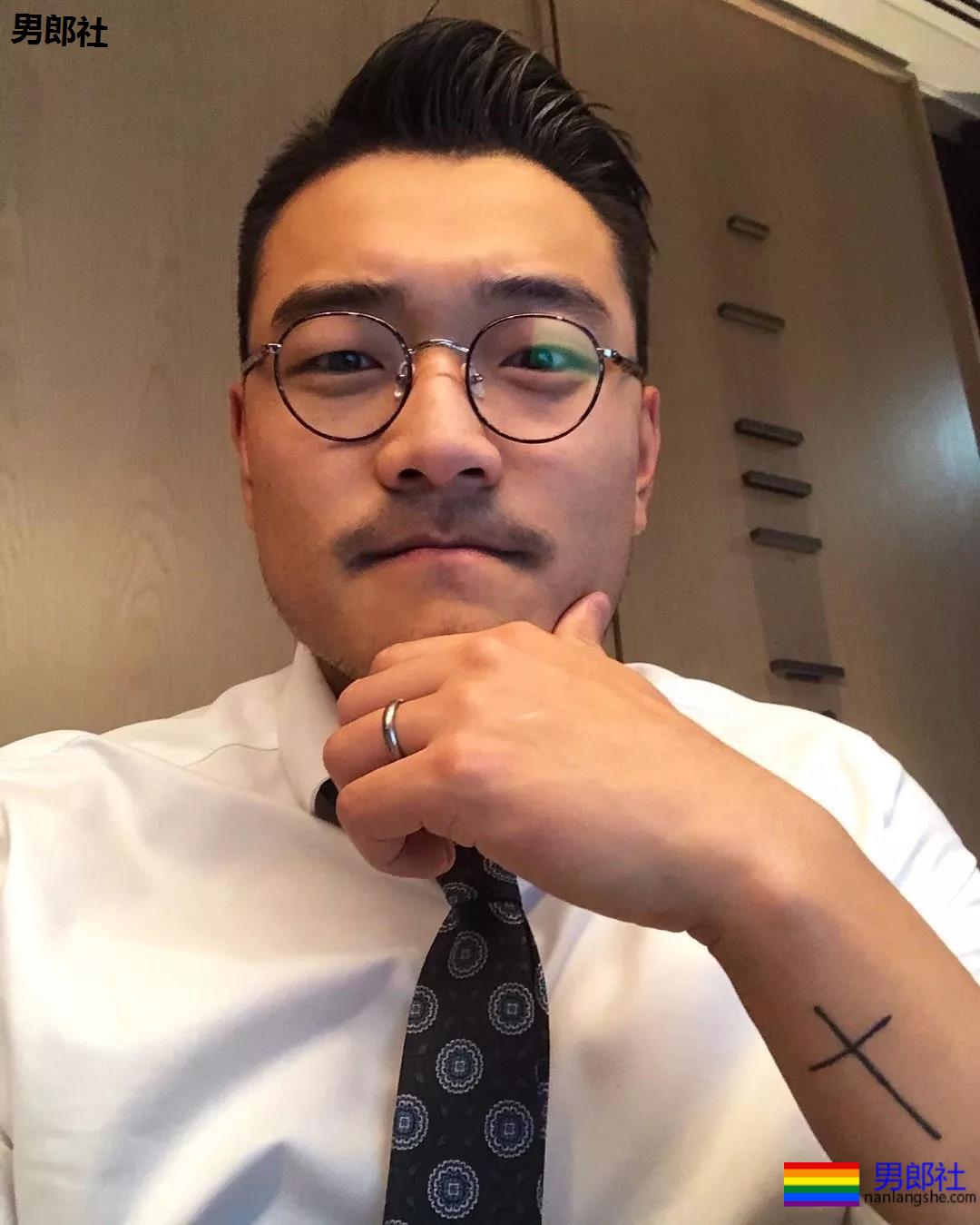 变成肌肉0之后 - 51虹马 变成肌肉0之后 - 51虹马