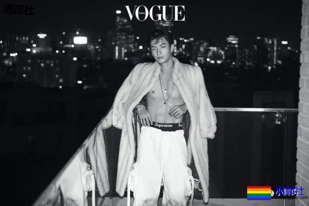 忠犬摔跤运动员被盯上了,这看点不输宁泽涛陈艾森! - 51虹马 忠犬摔跤运动员被盯上了,这看点不输宁泽涛陈艾森! - 51虹马