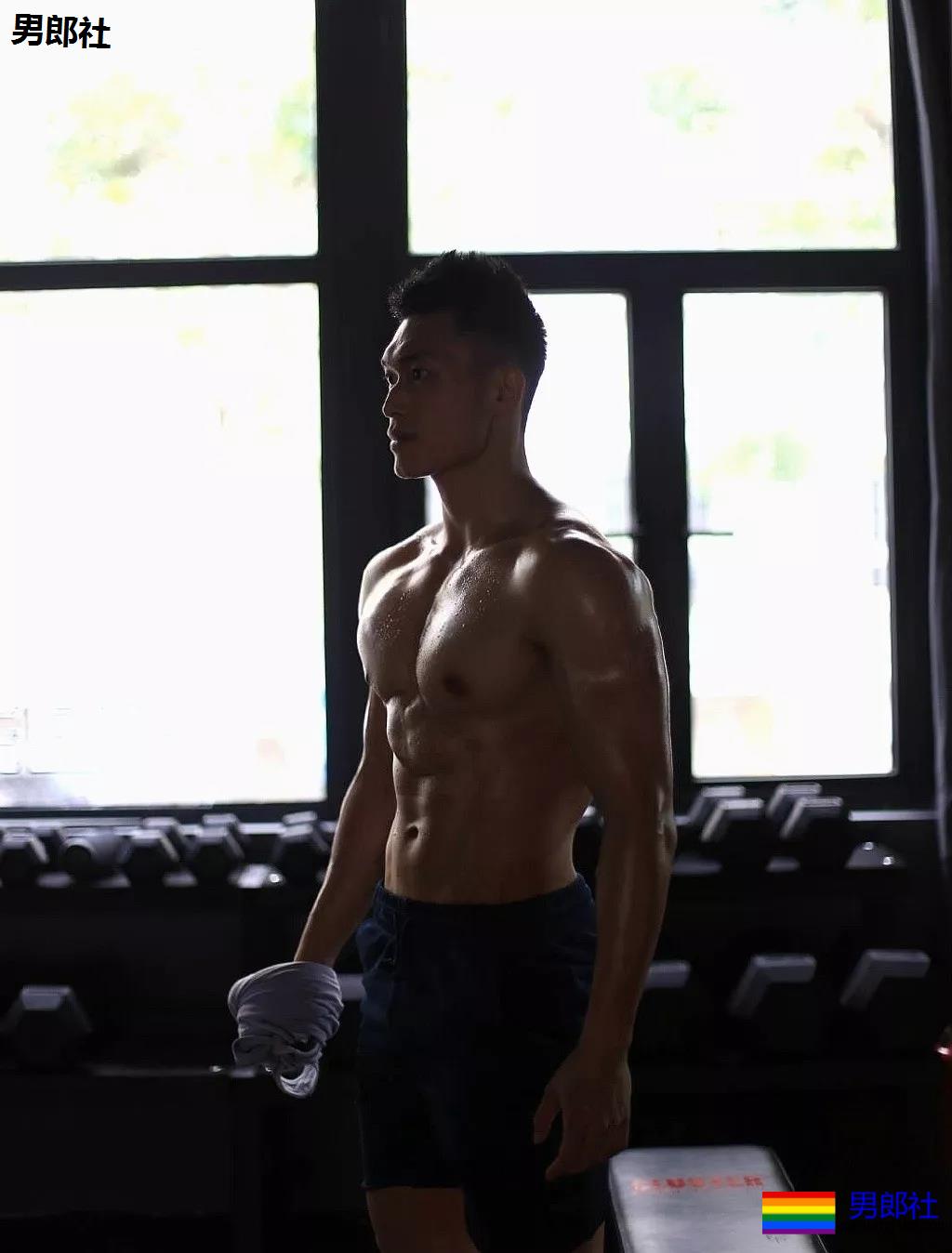 野味"纯体"BOY，肉欲升级！超Man啊啊啊啊啊啊~ - 51虹马