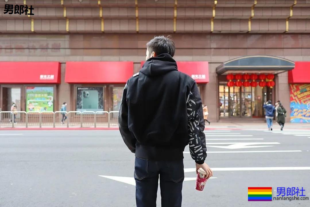 疫情让我向姐姐出了柜 - 51虹马 疫情让我向姐姐出了柜 - 51虹马