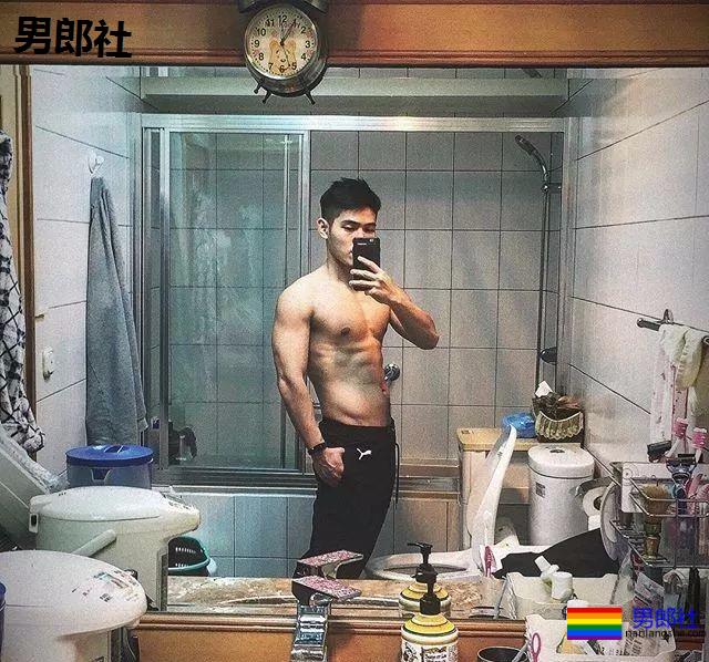 黝黑小狼狗让你体会一下不一样的快乐 - 51虹马