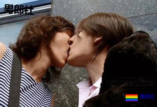 普京又飙反同言论:只要我还是总统,同性婚姻就不可能合法化。 - 51虹马 普京又飙反同言论:只要我还是总统,同性婚姻就不可能合法化。 - 51虹马