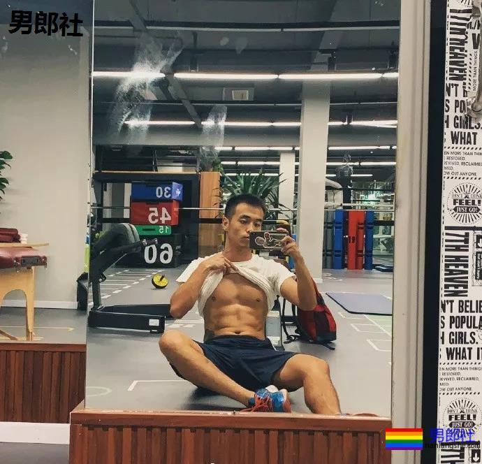 同志圈疯传的小视频主角，竟然被我找到了 - 51虹马