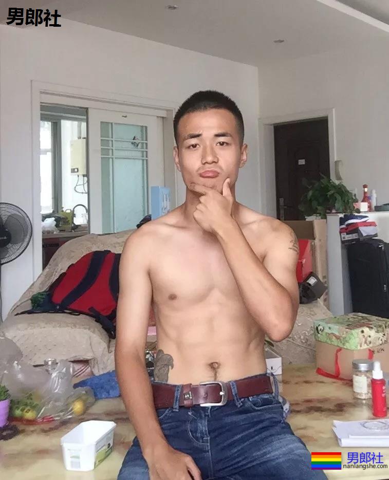 同志圈疯传的小视频主角，竟然被我找到了 - 51虹马