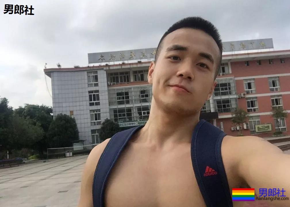 同志圈疯传的小视频主角，竟然被我找到了 - 51虹马