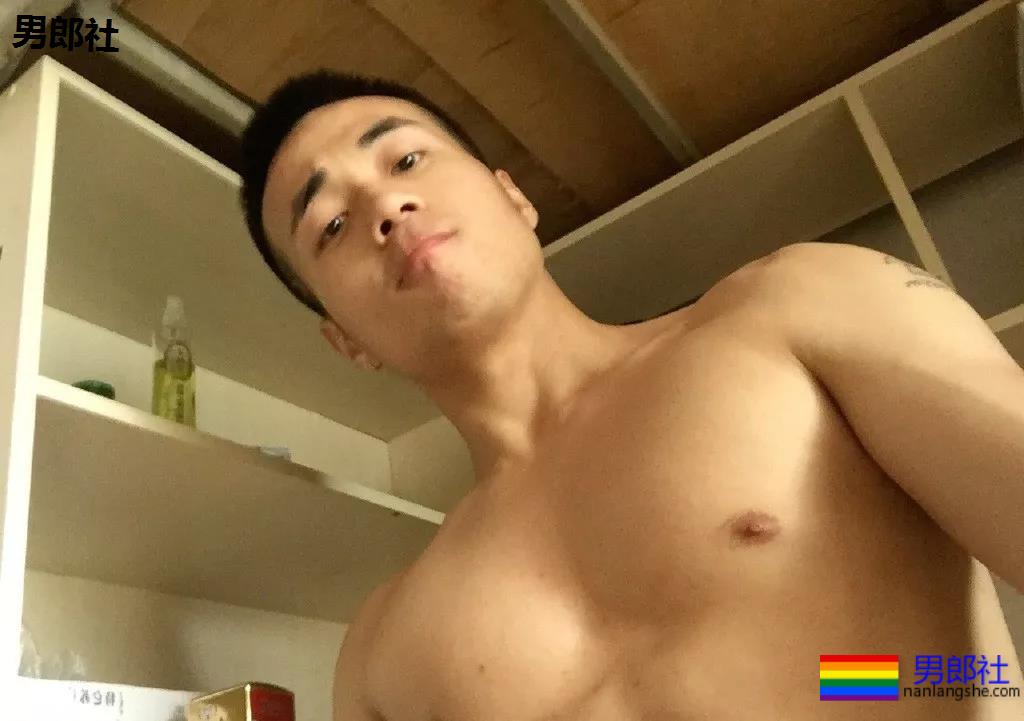 同志圈疯传的小视频主角，竟然被我找到了 - 51虹马