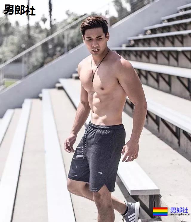 替身演员凭硬实力抢镜，还曾是《花木兰》男主的候选人？ - 51虹马