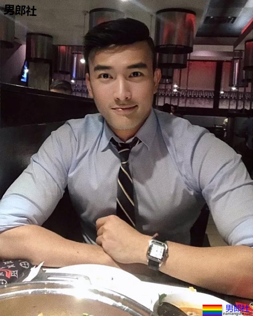 国产男模上位之路，全裸五码私照刷屏。 - 51虹马