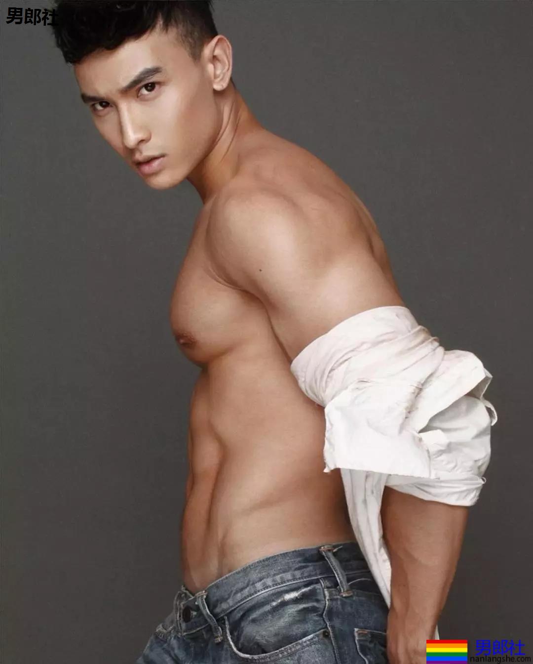 国产男模上位之路，全裸五码私照刷屏。 - 51虹马