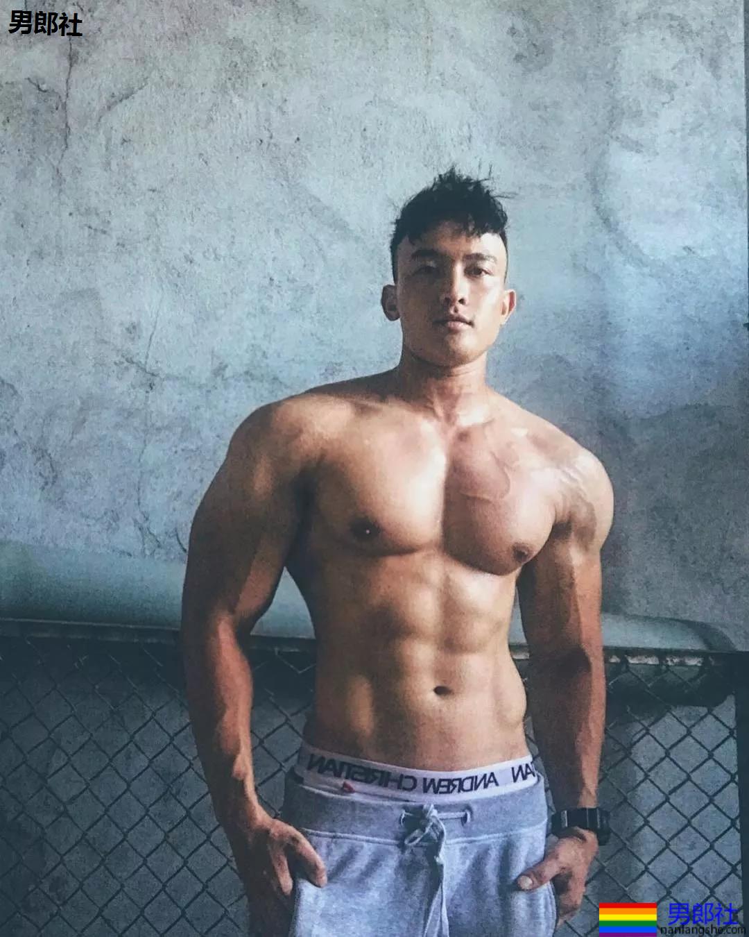 国产男模上位之路，全裸五码私照刷屏。 - 51虹马