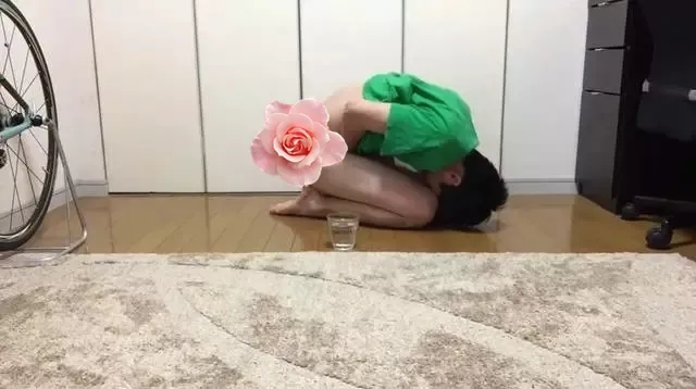 当日本小哥听说用碳酸水泡丁丁可以延时后... - 51虹马 当日本小哥听说用碳酸水泡丁丁可以延时后... - 51虹马